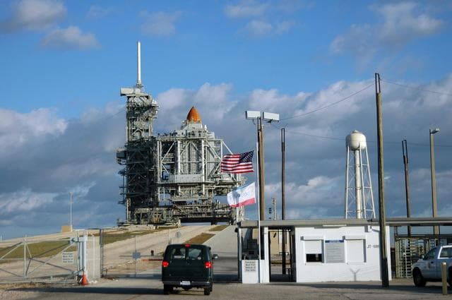 NASA image: KSC-06pd2703