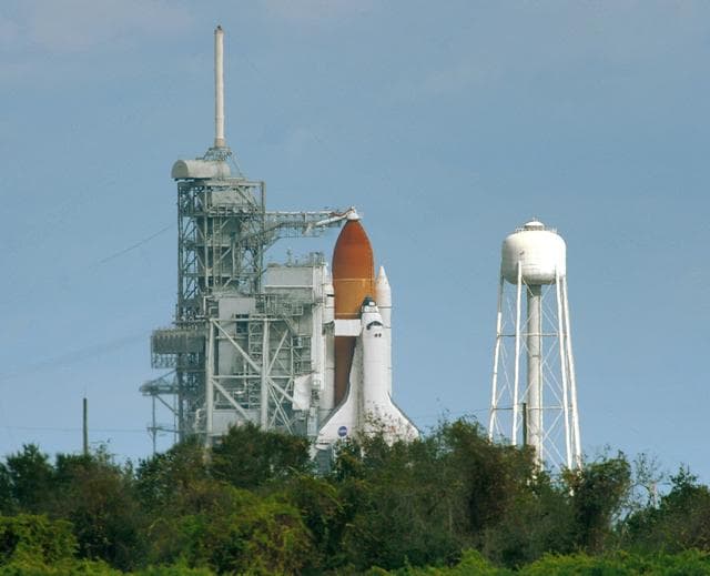 NASA image: KSC-06pd2706