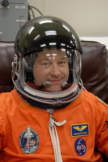 NASA image: KSC-06pd2716