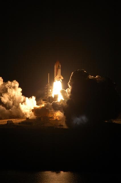 NASA image: KSC-06pd2738