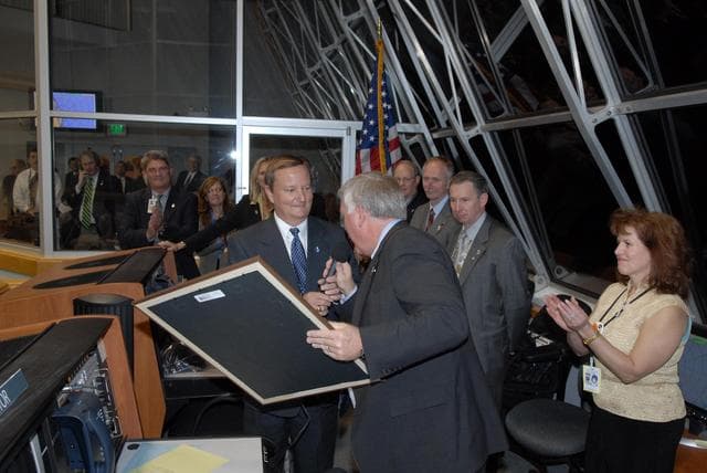 NASA image: KSC-06pd2744