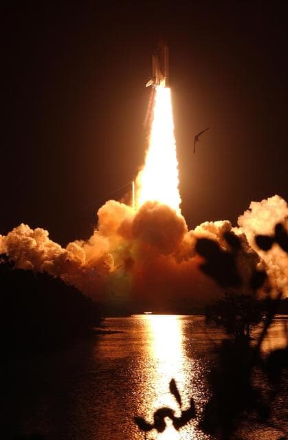 NASA image: KSC-06pd2745