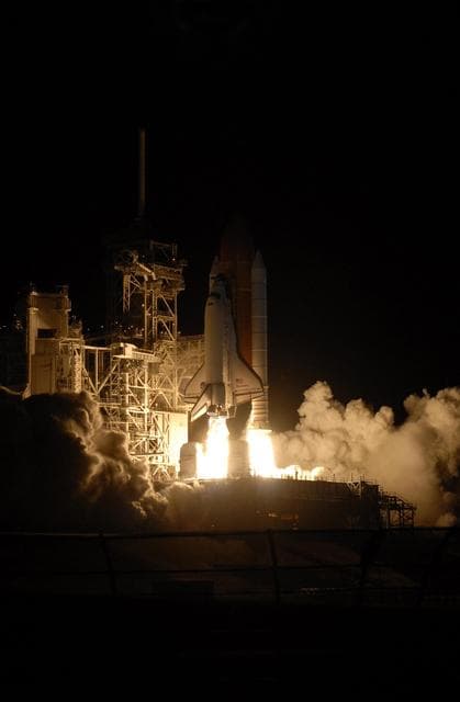 NASA image: KSC-06pd2750