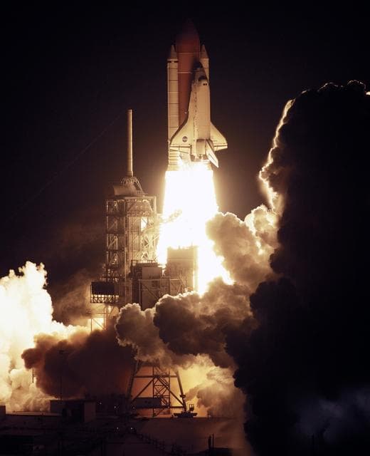 NASA image: KSC-06pd2765