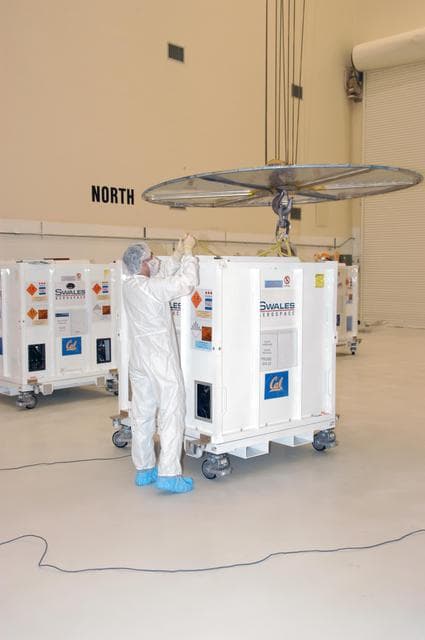 NASA image: KSC-06pd2789