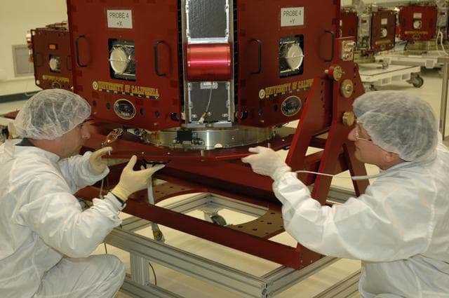 NASA image: KSC-06pd2803