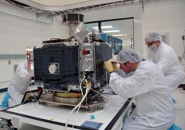NASA image: KSC-06pd2807