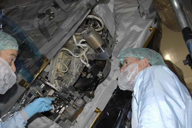 NASA image: KSC-06pd2821