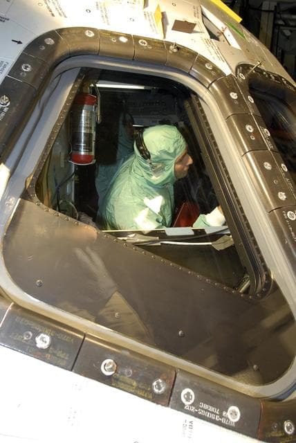 NASA image: KSC-06pd2832