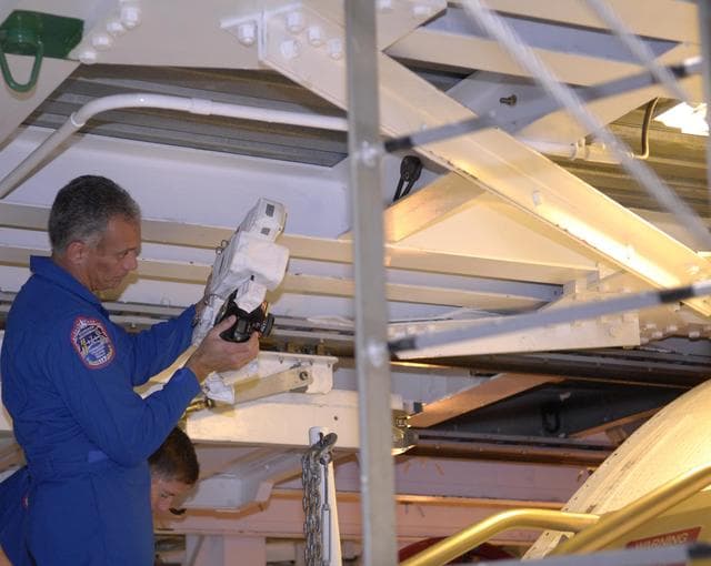 NASA image: KSC-06pd2836