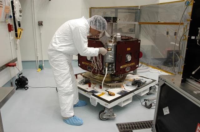 NASA image: KSC-06pd2846