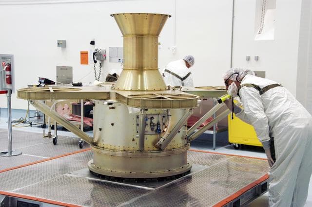 NASA image: KSC-06pd2850