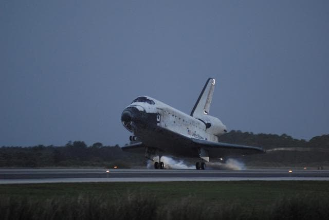 NASA image: KSC-06pd2853