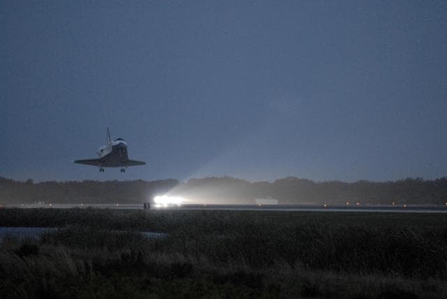 NASA image: KSC-06pd2862
