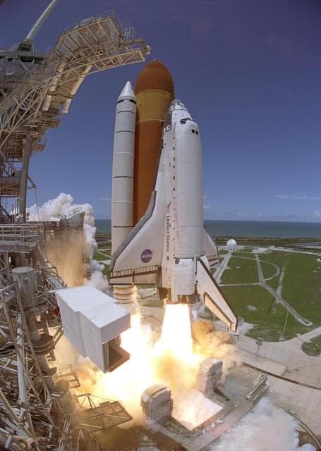 NASA image: KSC-06pp1462