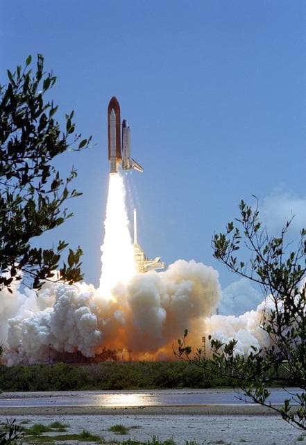 NASA image: KSC-06pp1466