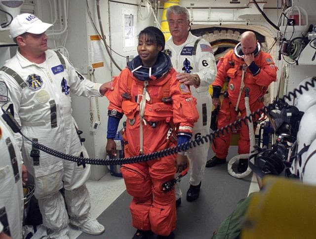 NASA image: KSC-06pp1476