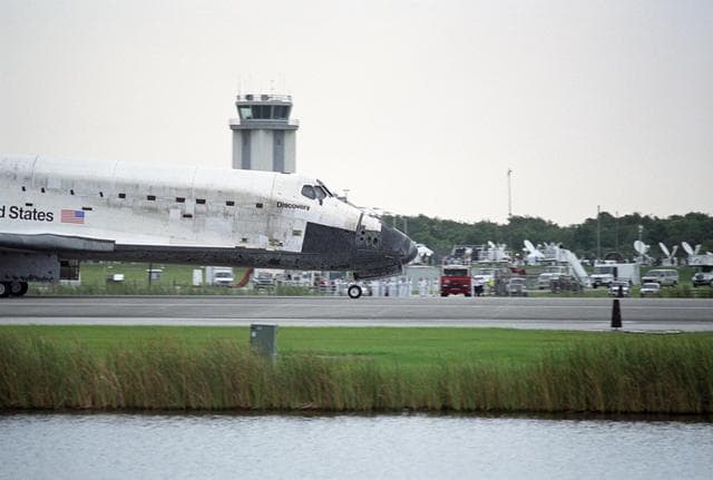 NASA image: KSC-06pp1614