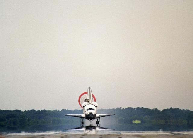 NASA image: KSC-06pp1621