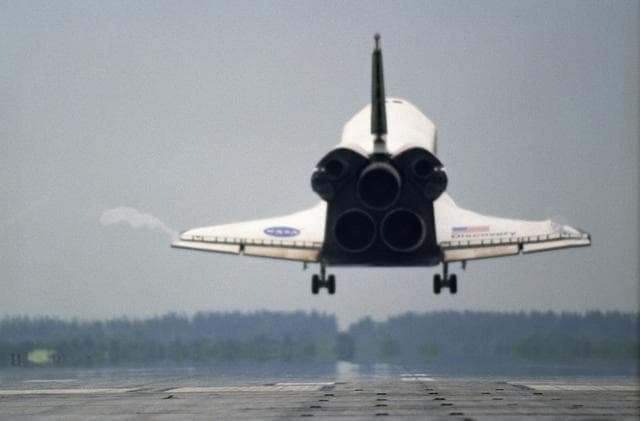 NASA image: KSC-06pp1622