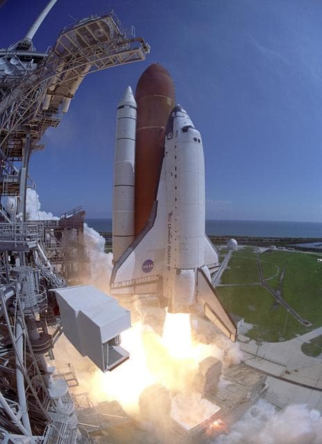 NASA image: KSC-06pp2150