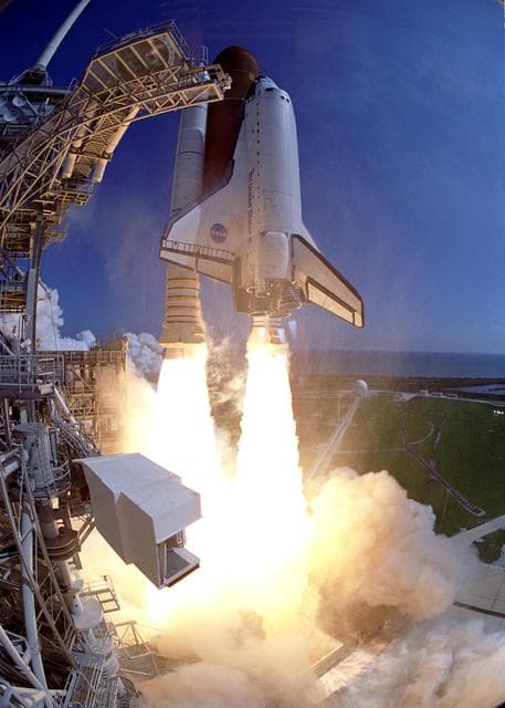 NASA image: KSC-06pp2151