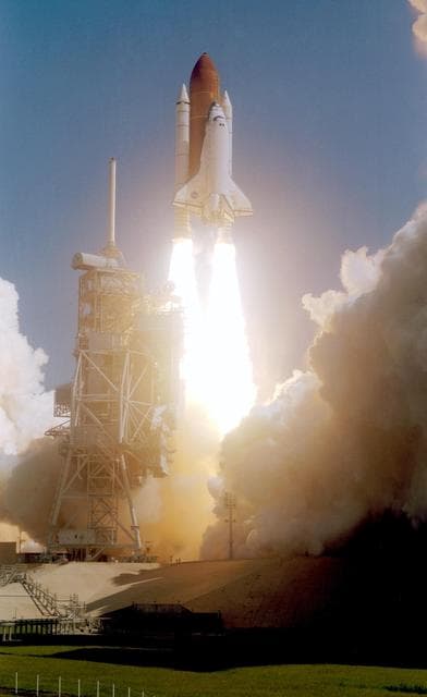 NASA image: KSC-06pp2153