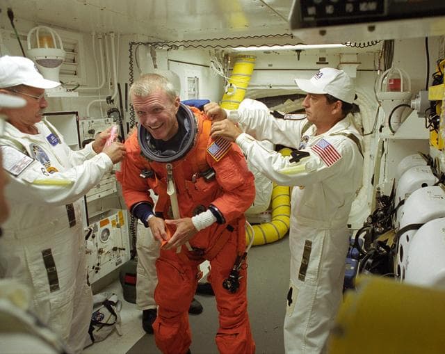 NASA image: KSC-06pp2159