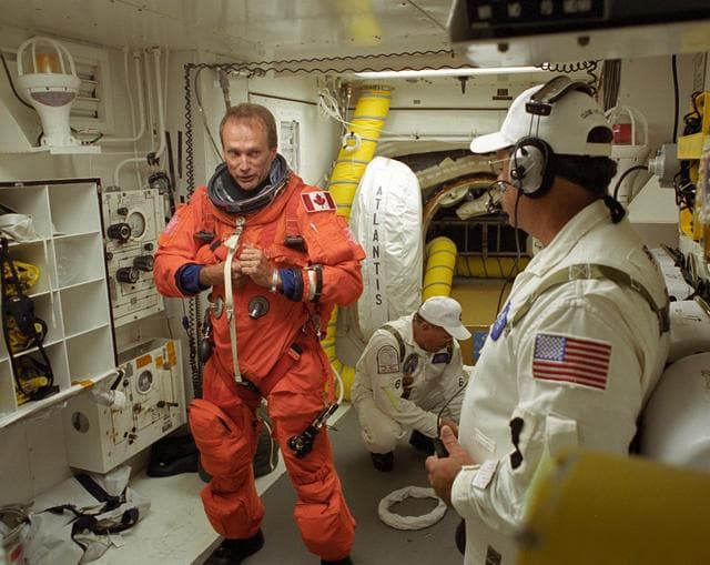 NASA image: KSC-06pp2163