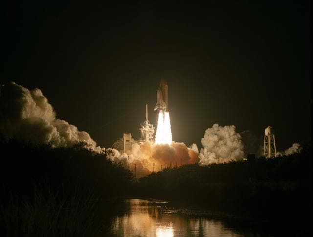 NASA image: KSC-06pp2752