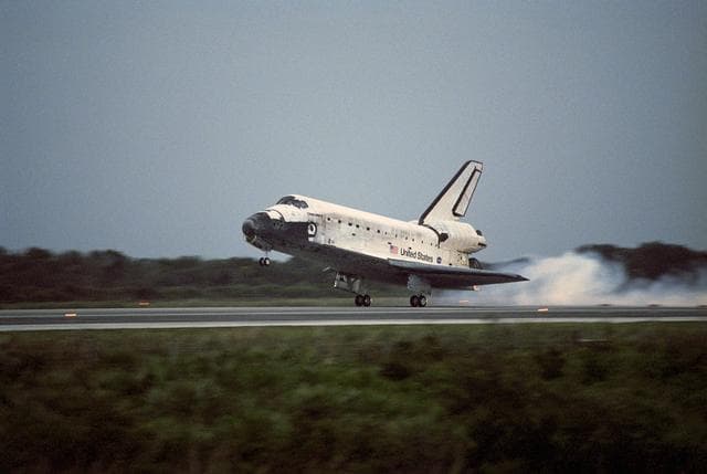 NASA image: KSC-06pp2891