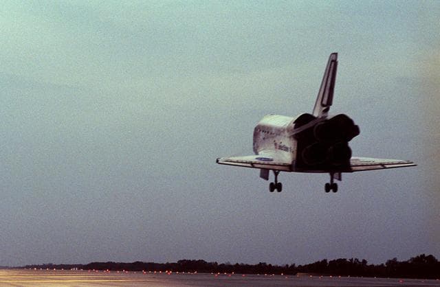 NASA image: KSC-06pp2893