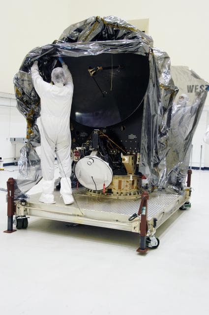 NASA image: Dawn Spacecraft Processing