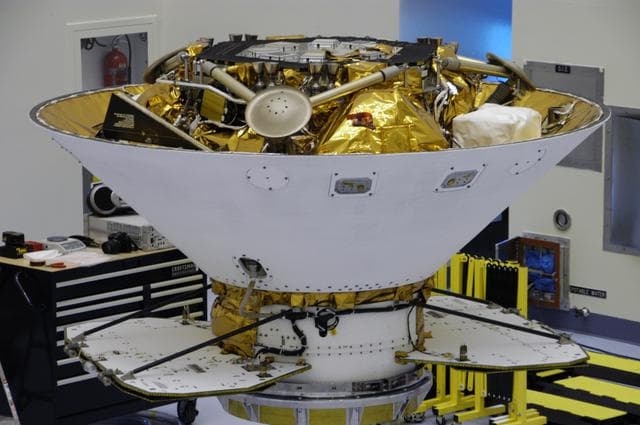 Phoenix Mars Lander Spacecraft Processing