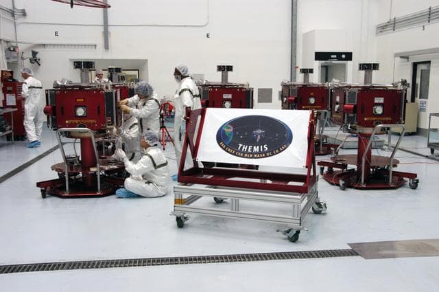 NASA image: KSC-07pd0032