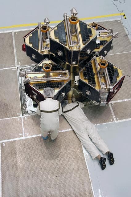 NASA image: KSC-07pd0071