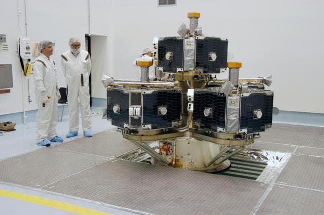 NASA image: KSC-07pd0073