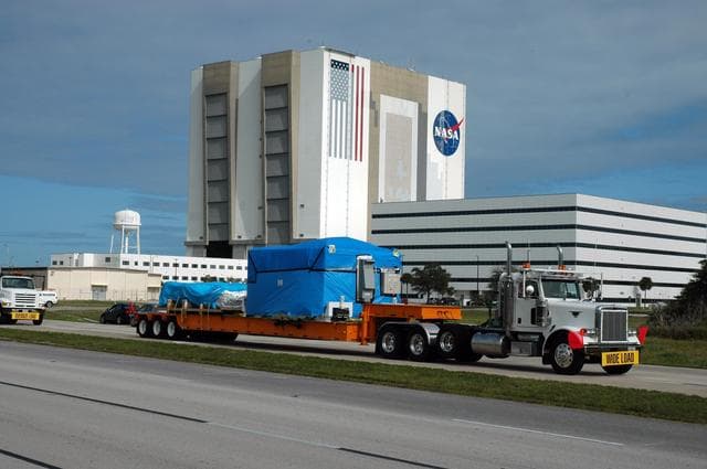 NASA image: KSC-07pd0093