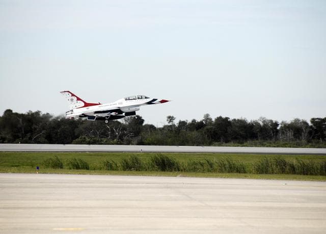 NASA image: KSC-07pd0215
