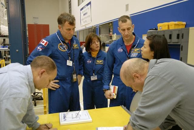 NASA image: KSC-07pd0237