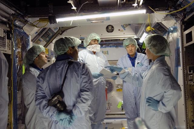 NASA image: KSC-07pd0302