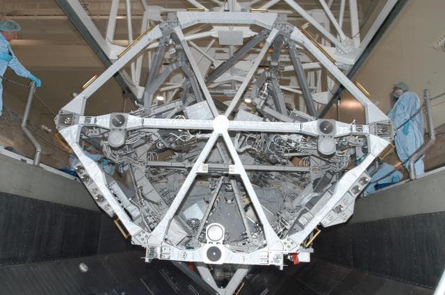 NASA image: KSC-07pd0319