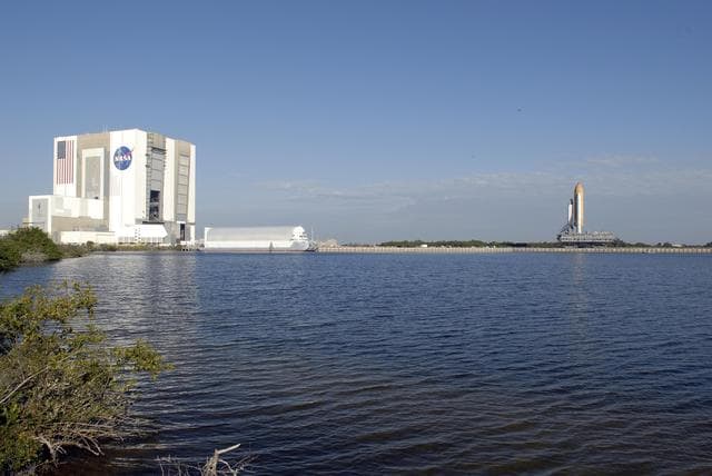 NASA image: KSC-07pd0383