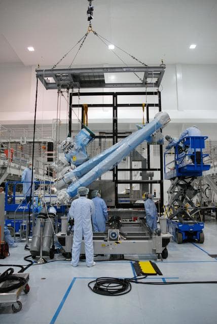 NASA image: KSC-07pd0408