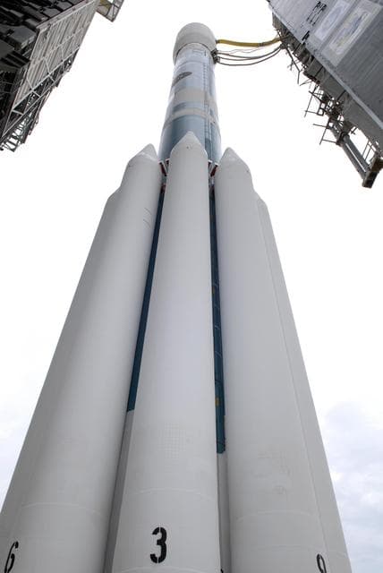 NASA image: KSC-07pd0411