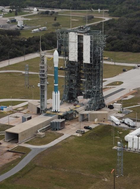 NASA image: KSC-07pd0417