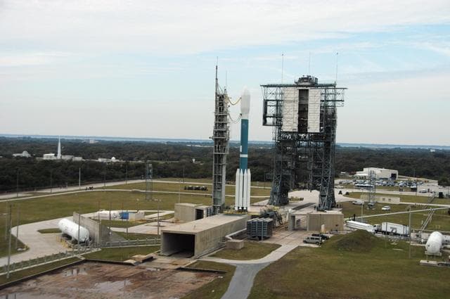 NASA image: KSC-07pd0419