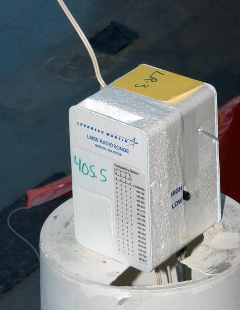NASA image: KSC-07pd0422