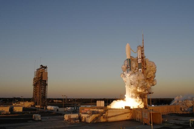 NASA image: KSC-07pd0436