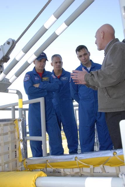 NASA image: KSC-07pd0487